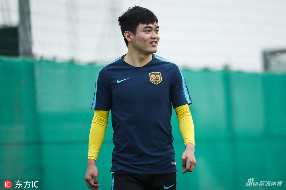 黄紫昌近期与球队续约五年