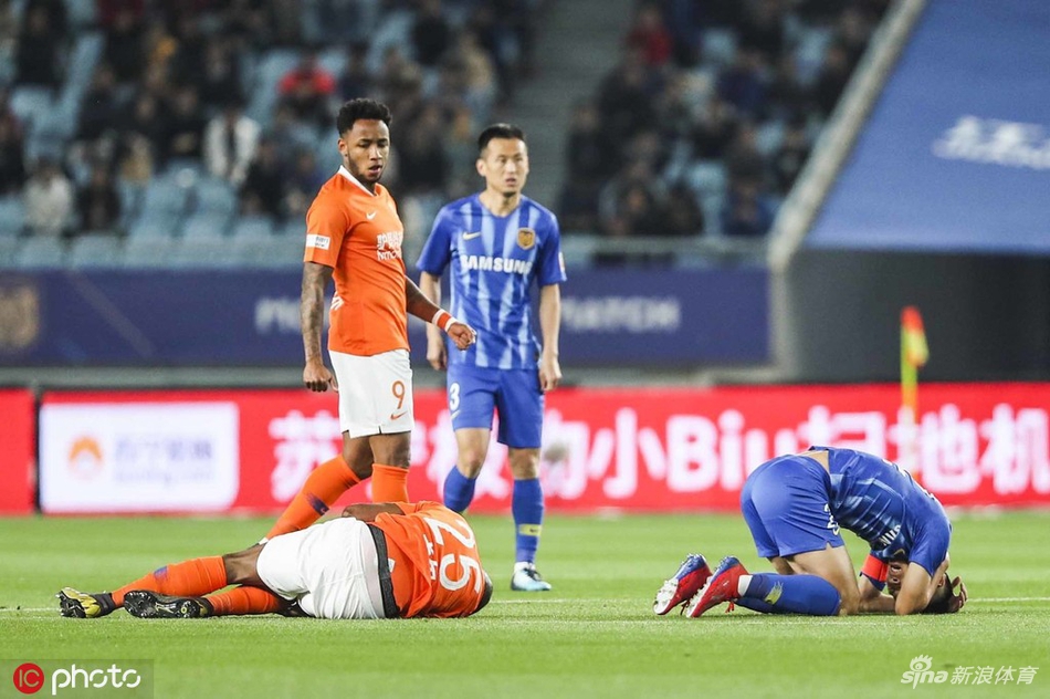 姆比亚频频倒地