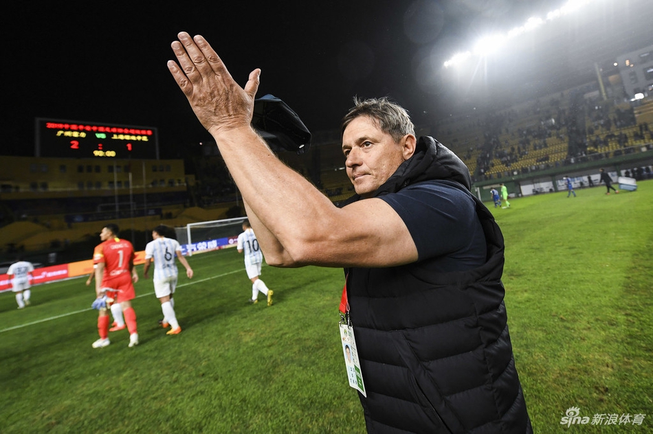 狂喜 怒吼 哭泣 斯托首胜后完全释放