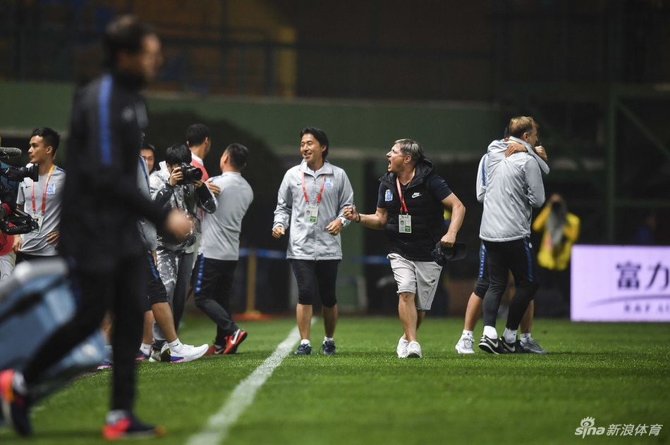 狂喜 怒吼 哭泣 斯托首胜后完全释放