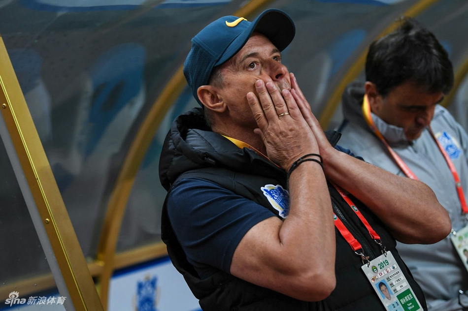 美丽足球之殇!不疯狂不成活的斯托