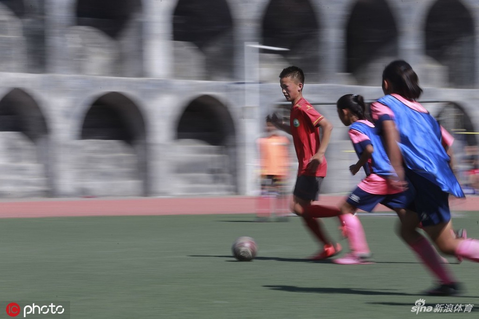 中国足球靠武术？探访塔沟武校足球队