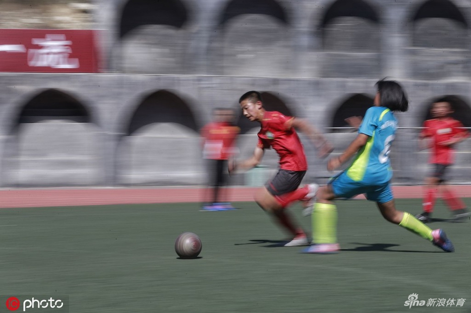 中国足球靠武术？探访塔沟武校足球队