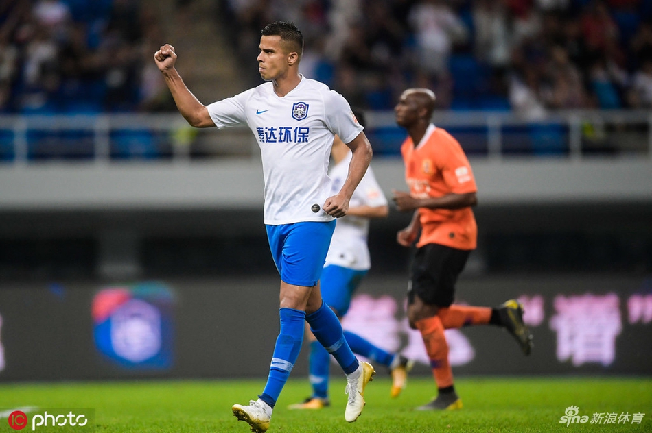 乔纳森点球命中