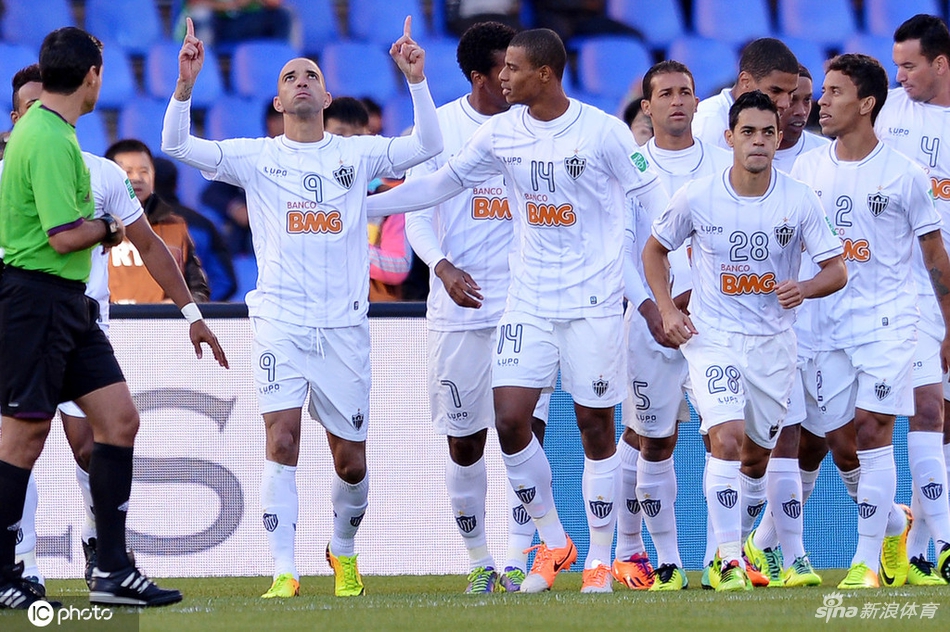 塔尔德利攻破恒大球门