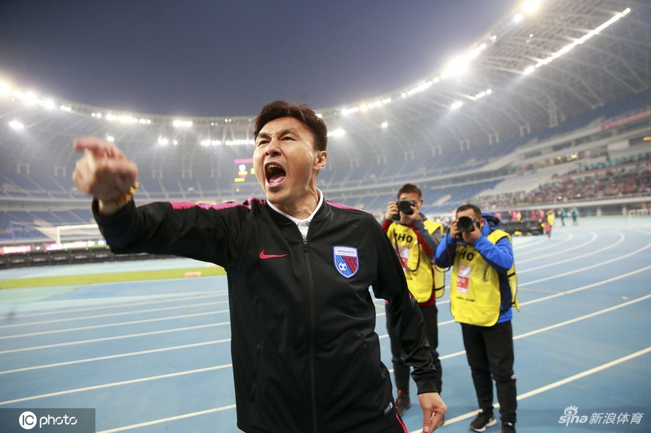 李玮锋赛后霸气宣言 美女球迷落泪