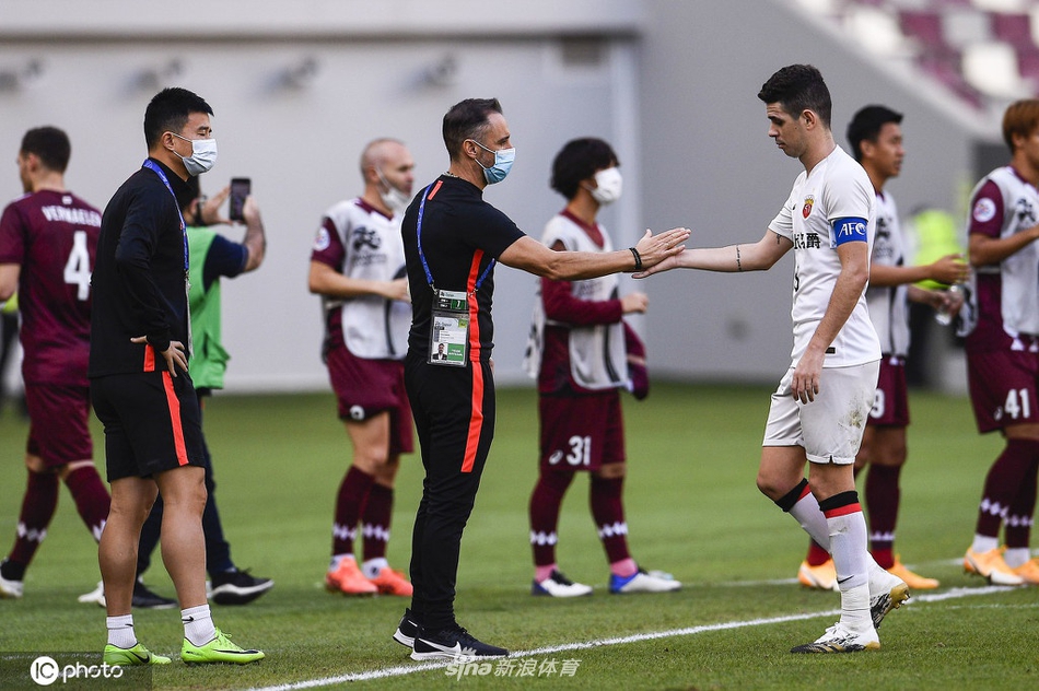 上港官宣佩雷拉下课 共同走过三个难忘赛季