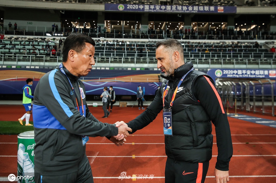 上港官宣佩雷拉下课 共同走过三个难忘赛季