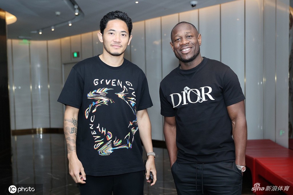 巴索戈和钱杰给