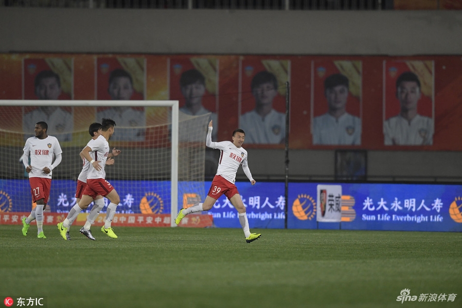 王永珀首开纪录