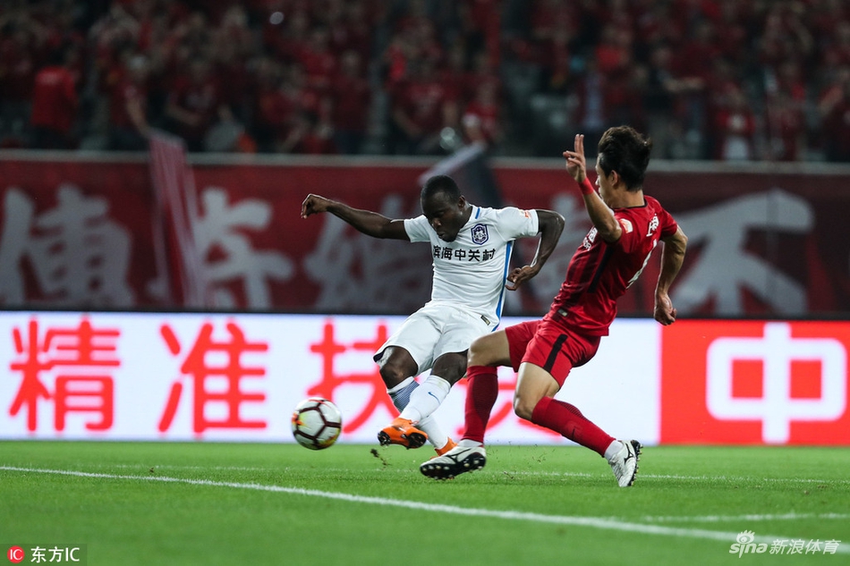 阿奇姆彭破门瞬间