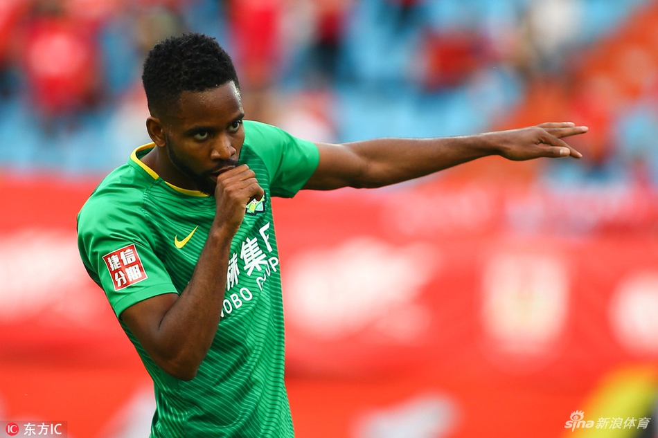 巴坎布打入联赛第8球