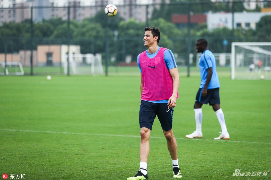 申花训练备战国安