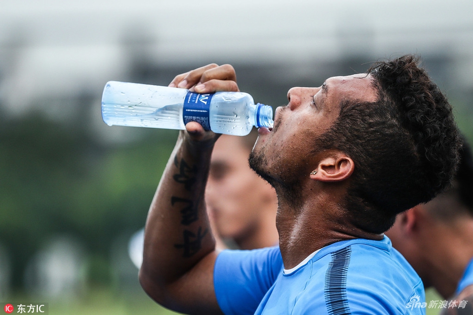 申花训练备战国安