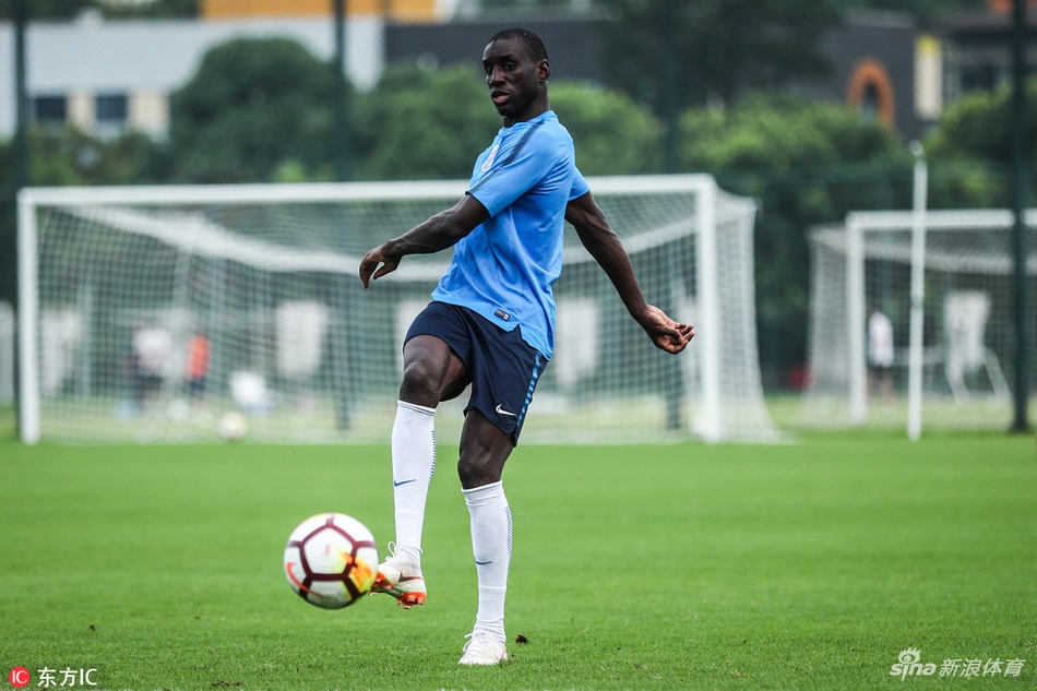 申花训练备战国安