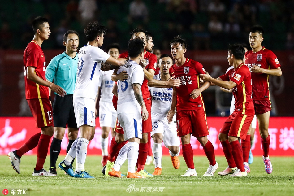 双方随后爆发冲突