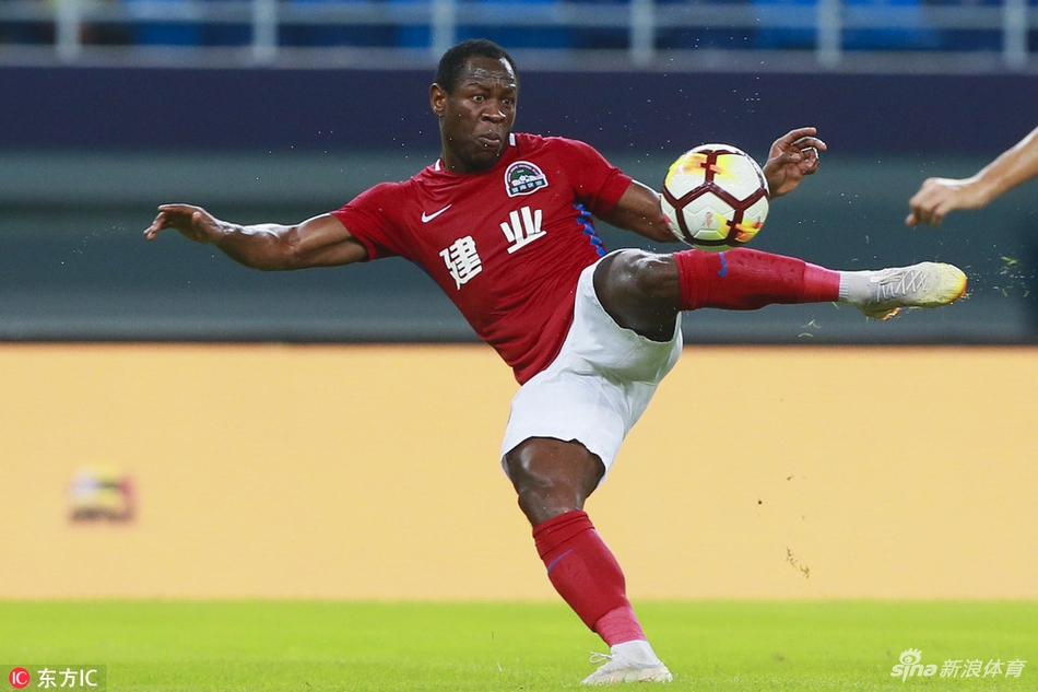 巴索戈凌空抽射