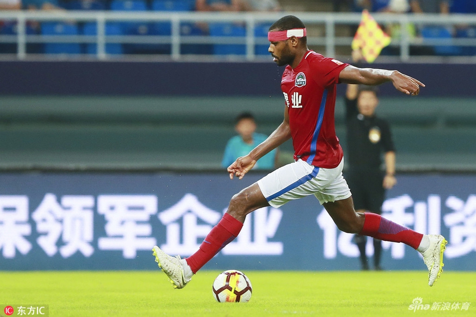 里卡多头部有伤