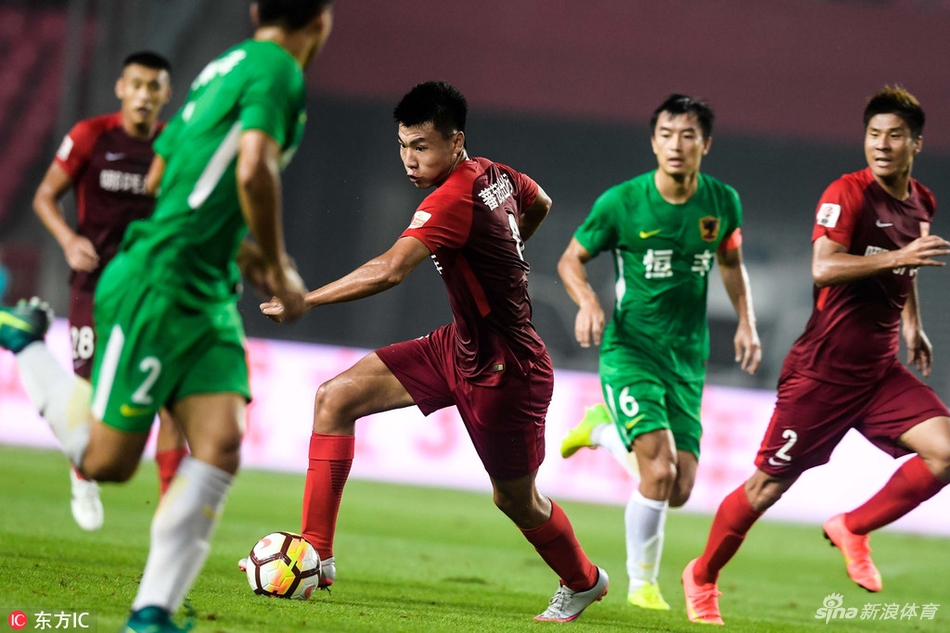 董学升陷入包夹