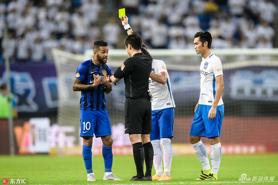 特谢拉被出示黄牌