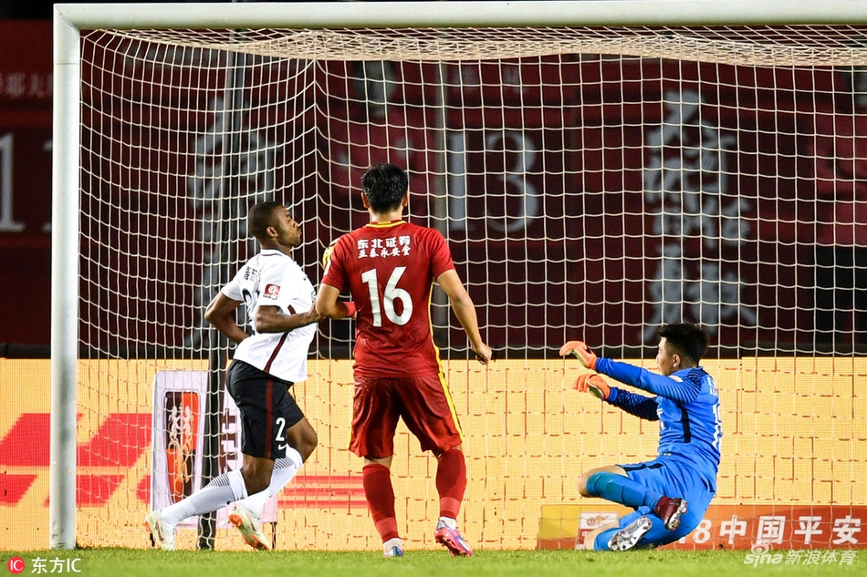 卡埃比胸口破门