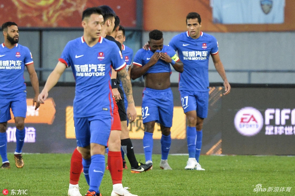 小摩托喜极而泣