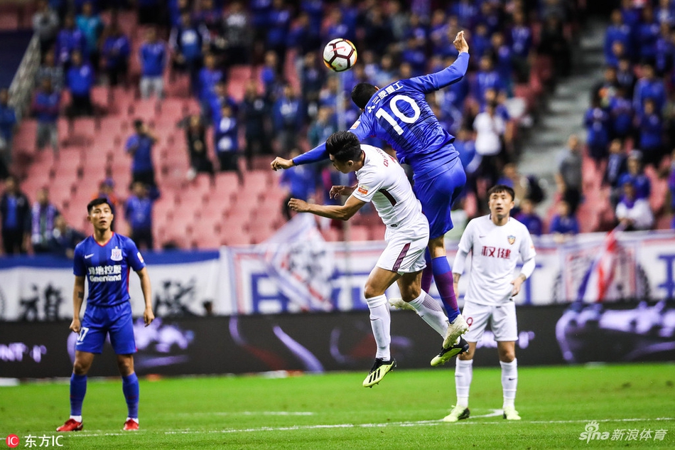 莫雷诺与对手争顶