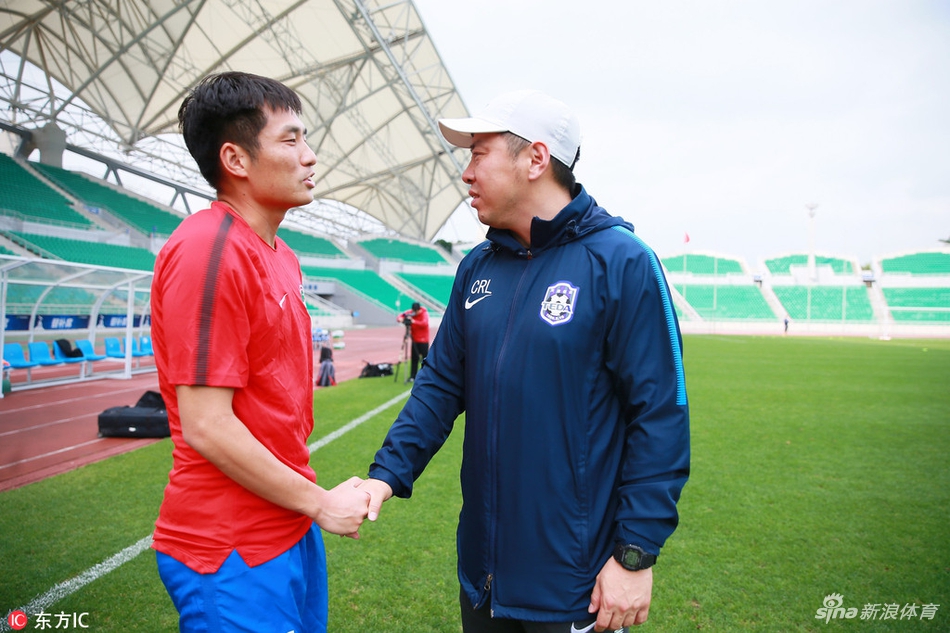 李本舰和迟嵘亮叙旧