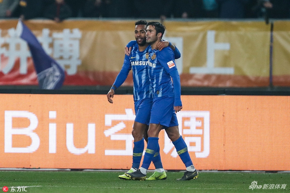 特谢拉和埃德尔庆祝