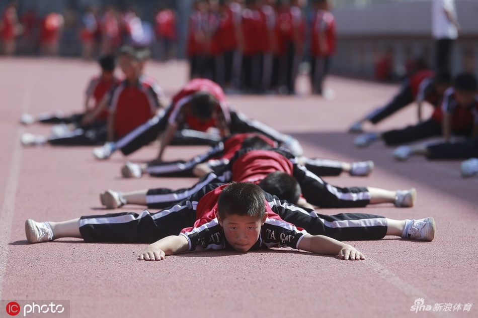 中国足球靠武术？探访塔沟武校足球队