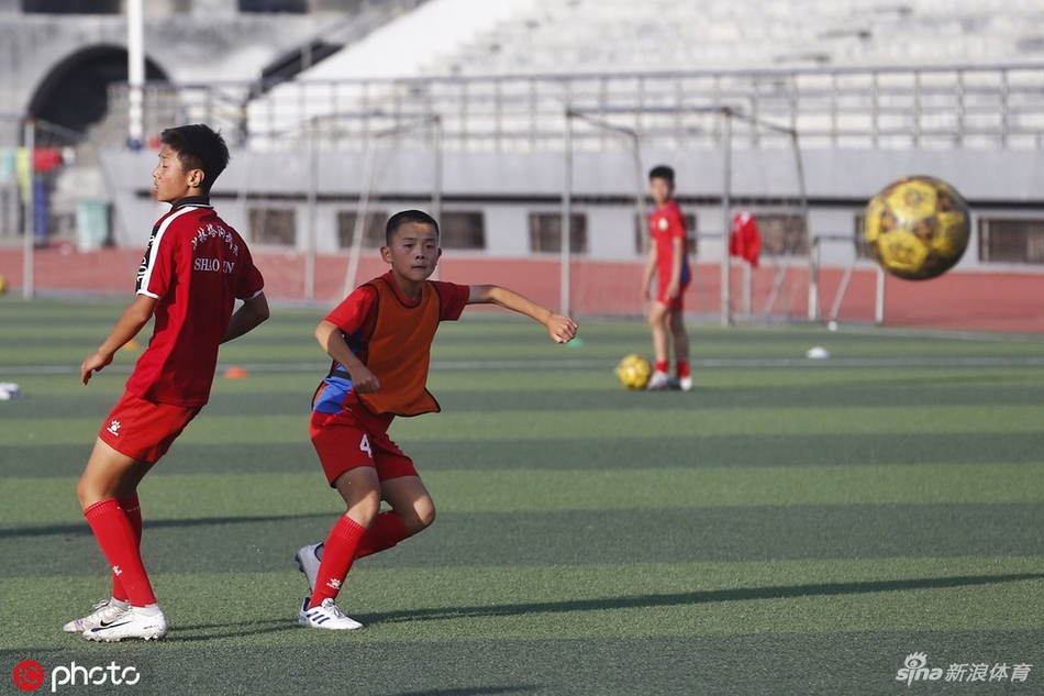 中国足球靠武术？探访塔沟武校足球队