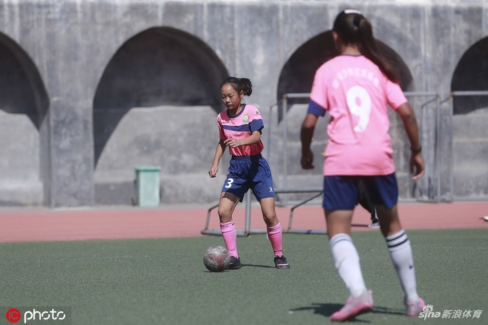 中国足球靠武术？探访塔沟武校足球队