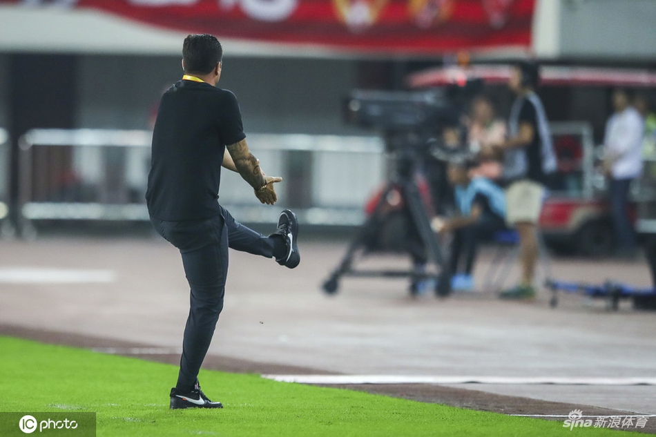 最后一战？卡纳瓦罗将赴恒大学习班