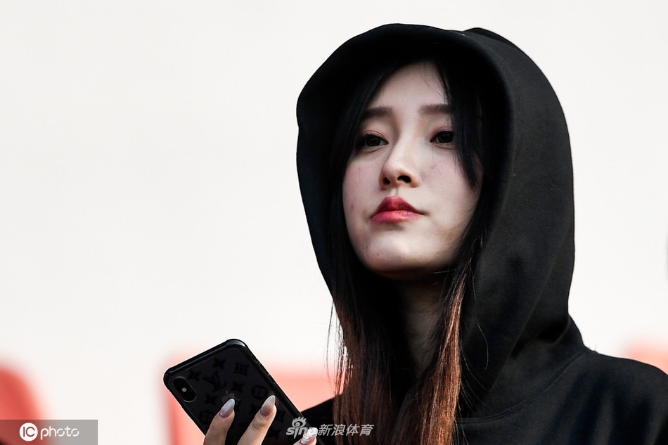 球迷看台美女云集