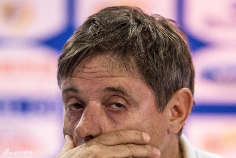 美丽足球之殇!不疯狂不成活的斯托