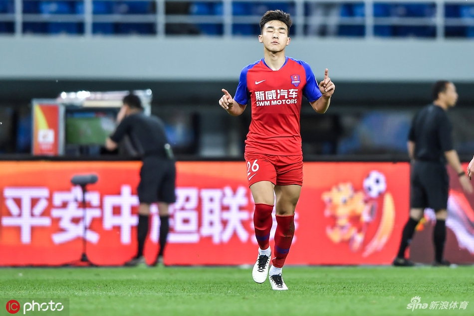 元敏诚成为英雄