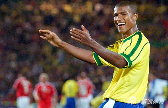 巴亚诺参加过98世界杯