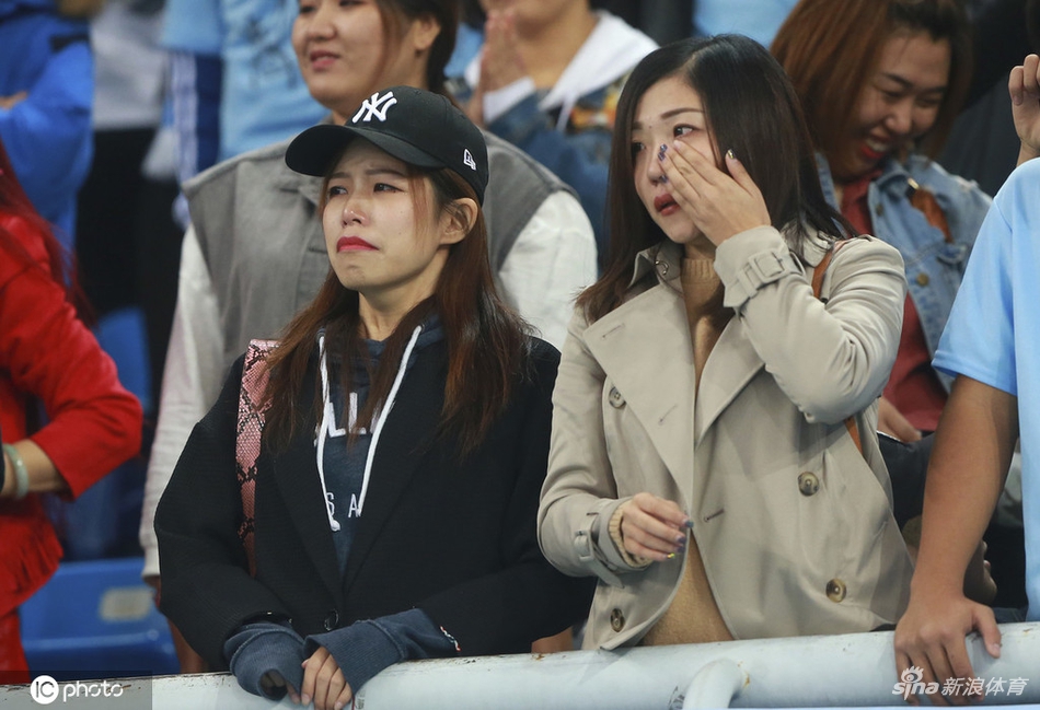 李玮锋赛后霸气宣言 美女球迷落泪