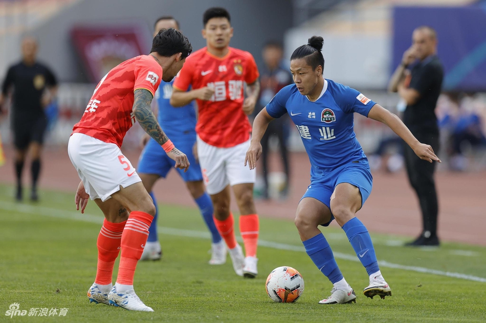 张琳M防守牛梓屹