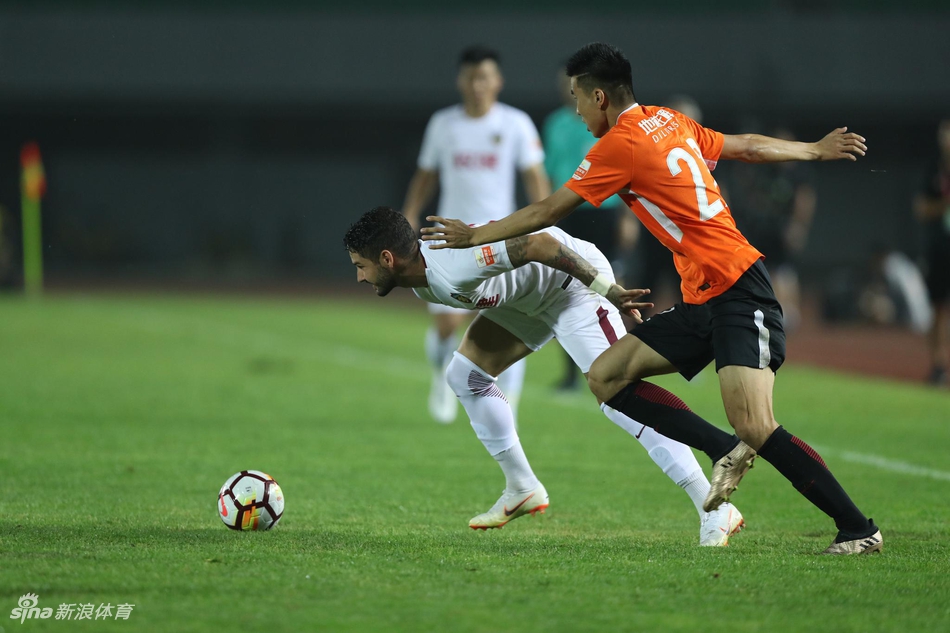 帕托艰难突破王刚