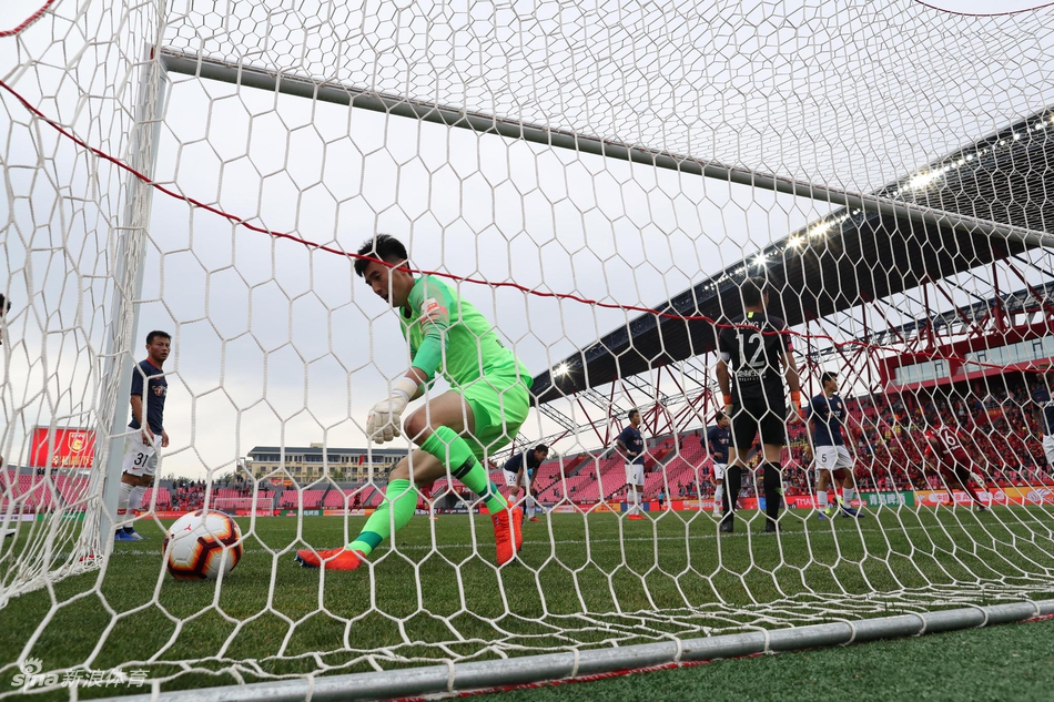 耿晓峰都冲进禁区