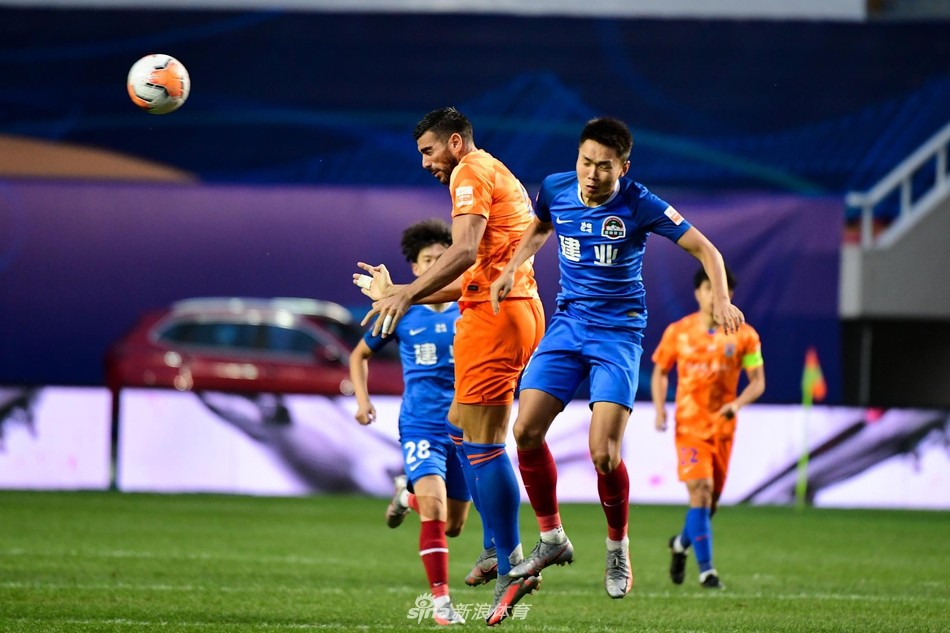 佩莱王上源争顶