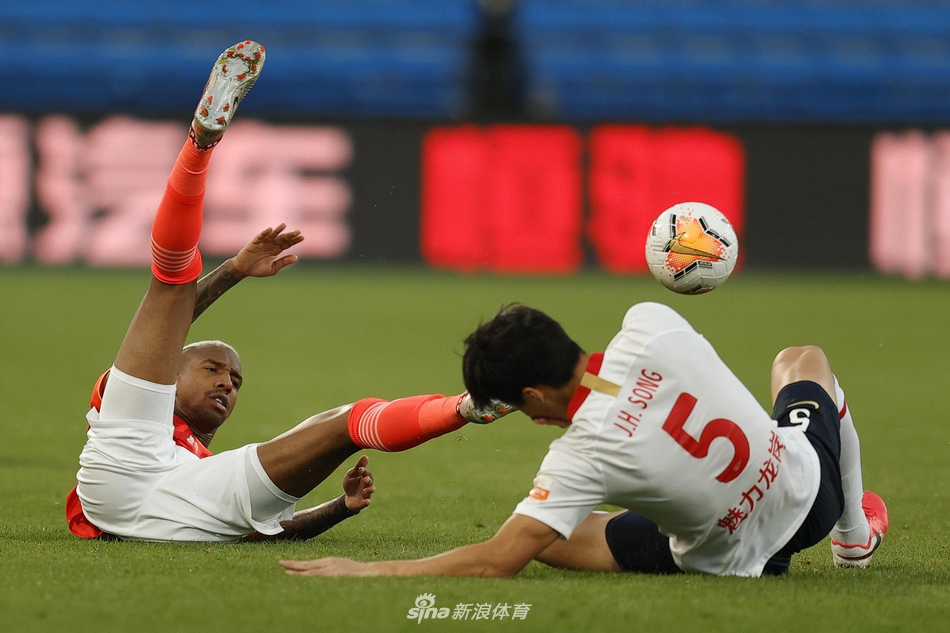 宋株熏塔利斯卡拼杀