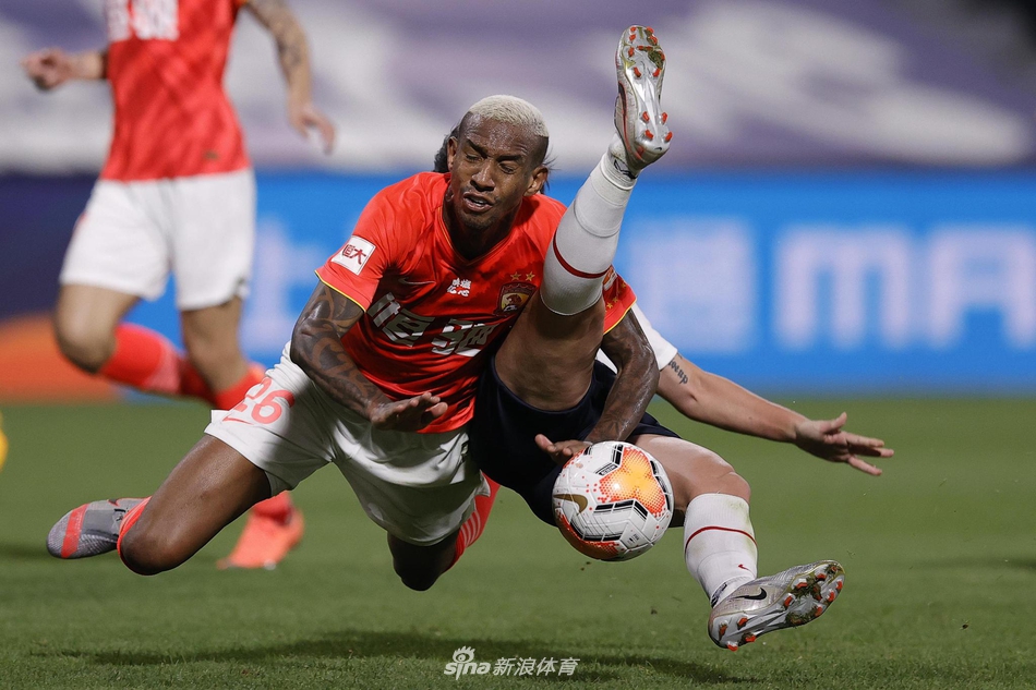 塔利斯卡被放倒