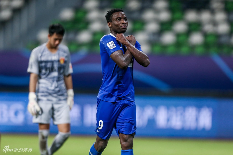 奥斯卡黑豹庆祝