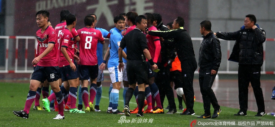 在中甲就和深足有过冲突