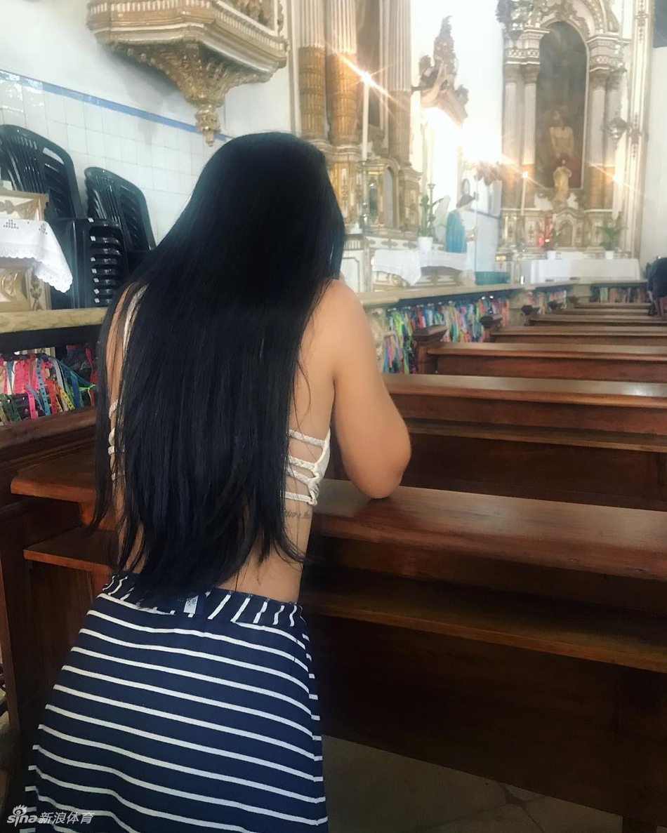 瓦尔加比不上的火辣!塔利斯卡被她迷得神魂颠倒