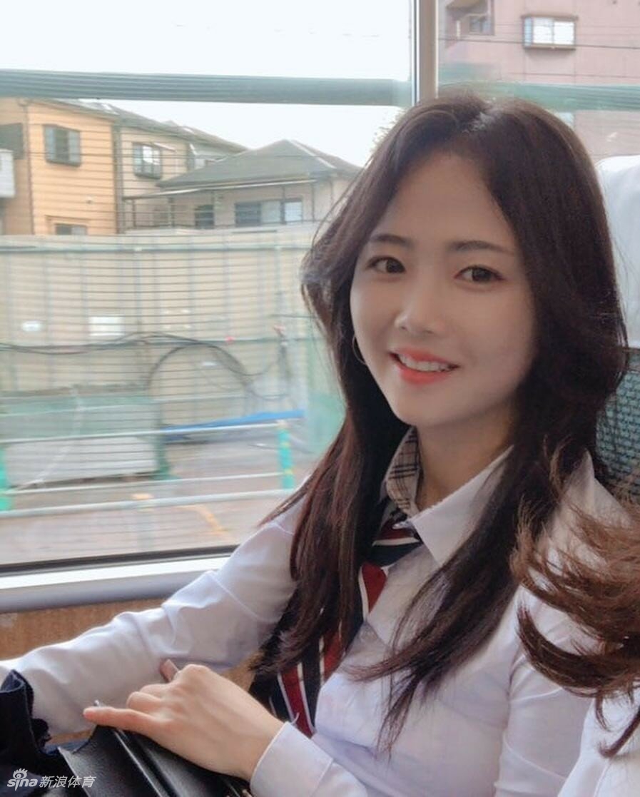 亚洲第一美女球星！韩国小天后李玟娥充满胶原蛋白的脸蛋