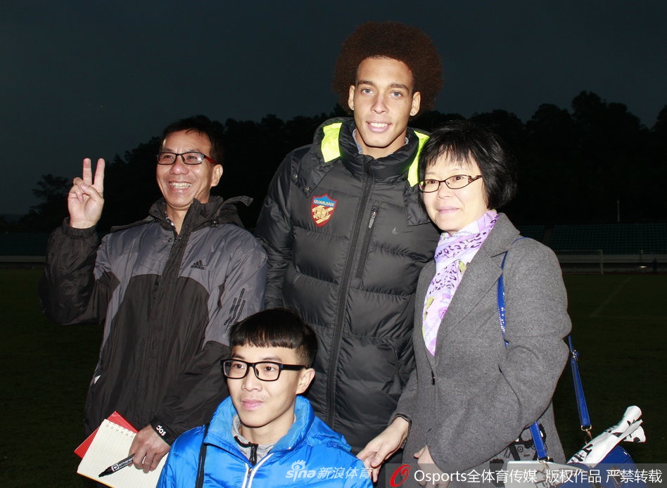 加盟初期受到球迷爱戴