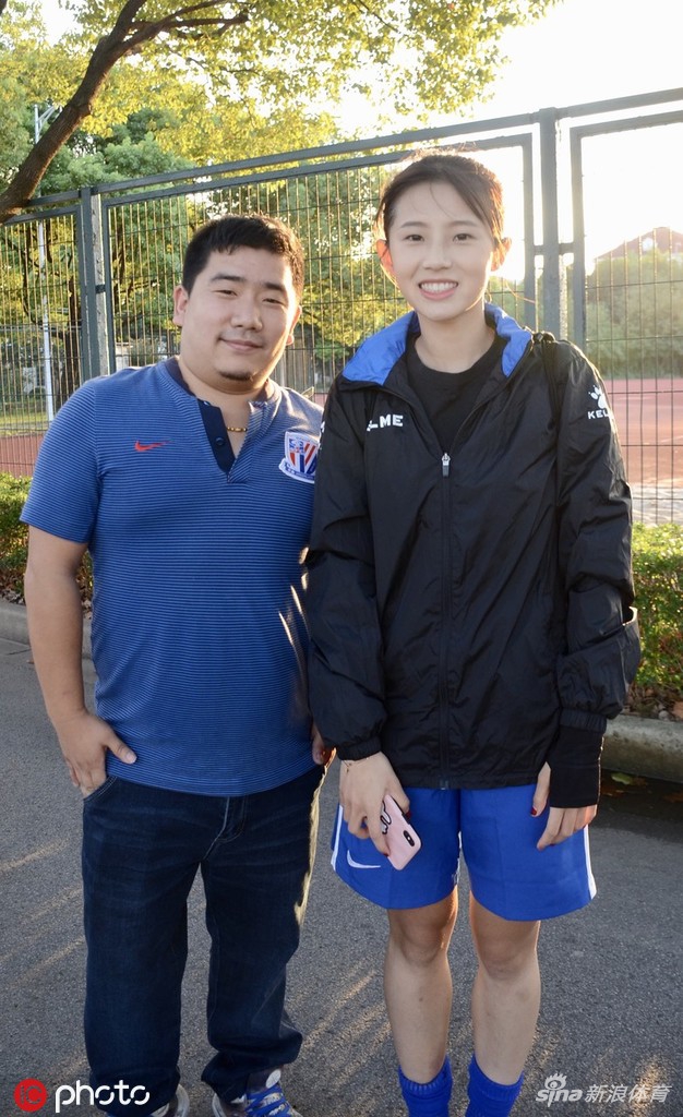 申花女足训练美少女熊熙人气高